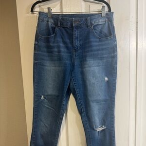 SO Jrs. High rise distressed jeggings. Button waist. Front & back pockets.